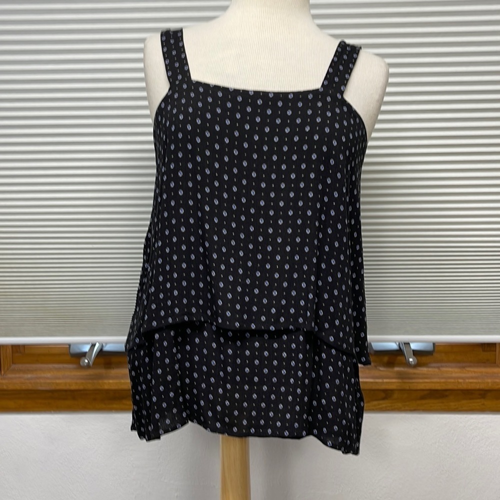 Bobeau NWT Black and Blue Patterned Tiered Tank Top Size Small